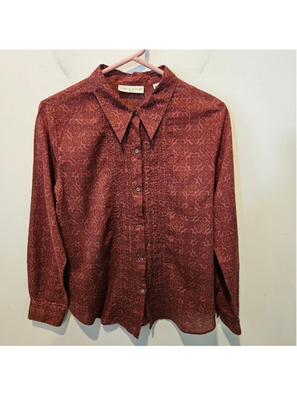 Women's LORD & TAYLOR Petite Button Down Shirt 12P Maroon Floral
